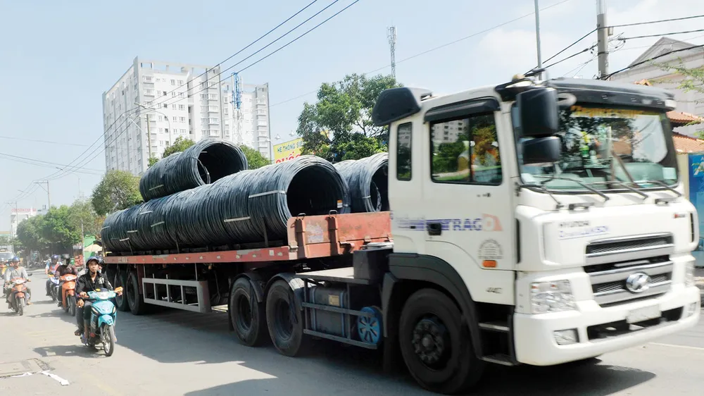 Kiểm soát trọng tải xe là một trong những biện pháp trọng tâm đảm bảo an toàn giao thông đường bộ. Ảnh: CAO THĂNG