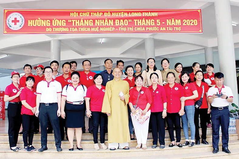 Vedan Việt Nam tặng 4 căn nhà và đồng hành cùng Hội Chữ thập đỏ huyện trao tặng 50 phần quà cho các hộ nghèo khuyết tật ảnh 1