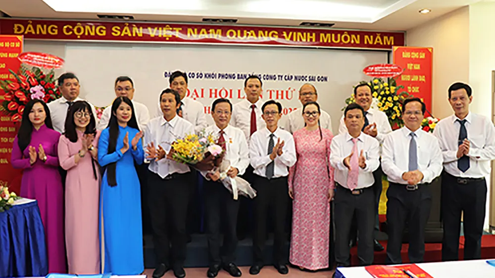 Ban chấp hành Đảng bộ cơ sở Khối phòng ban nhiệm kỳ 2020-2025 ra mắt đại hội