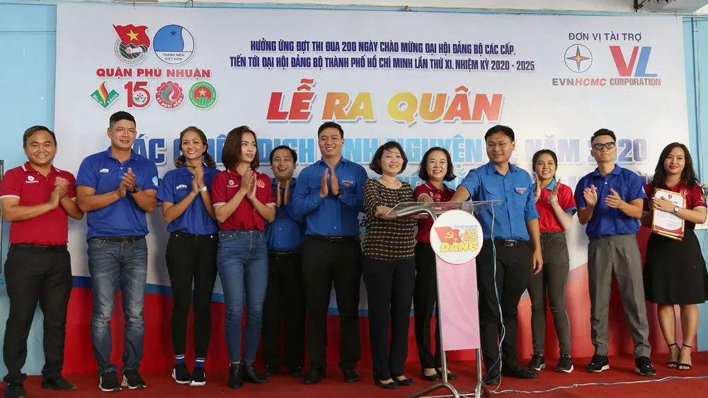 Đưa vào sử dụng hệ thống năng lượng mặt trời  tại Nhà Thiếu nhi quận Phú Nhuận,  do EVNHCMC tài trợ, số tiền 65 triệu đồng