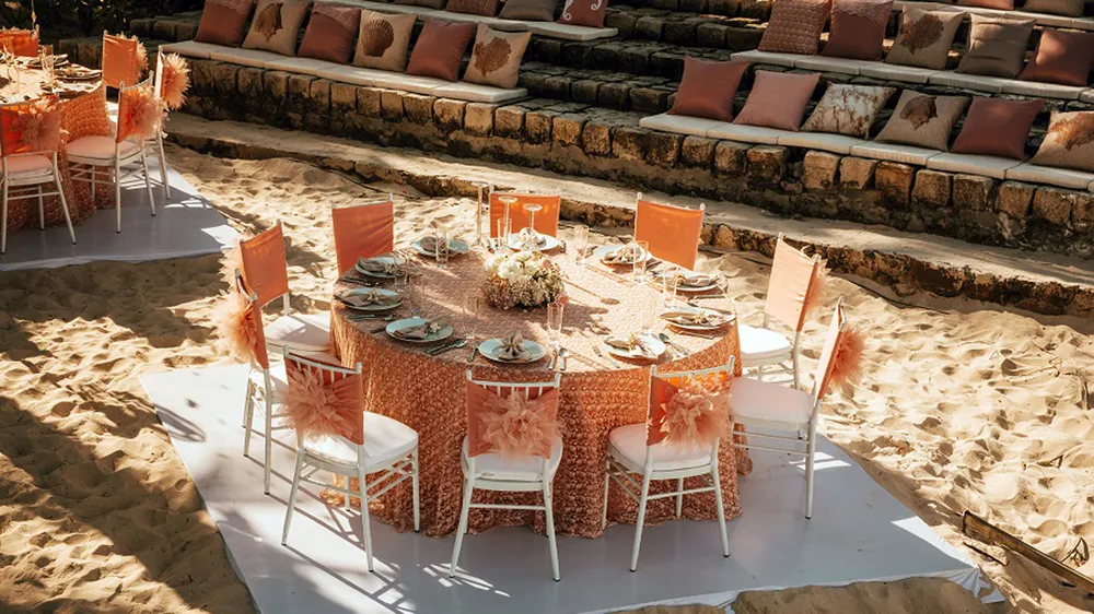 Cưới ở Nam Phú Quốc- bạn chọn không gian cổ tích lãng mạn hay sang trọng hiện đại? ảnh 10