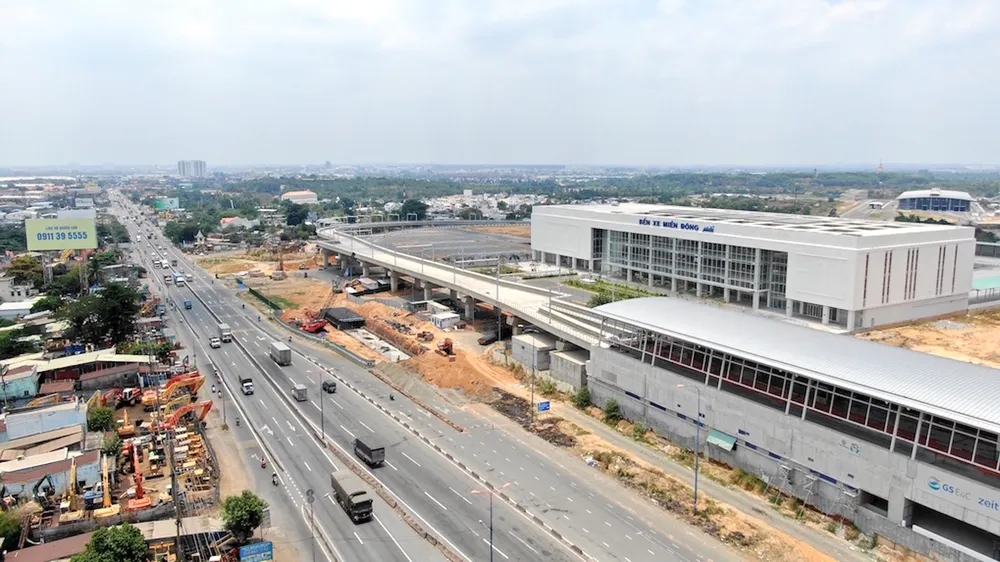 Hạ tầng kích hoạt bất động sản khu Đông TPHCM ảnh 2