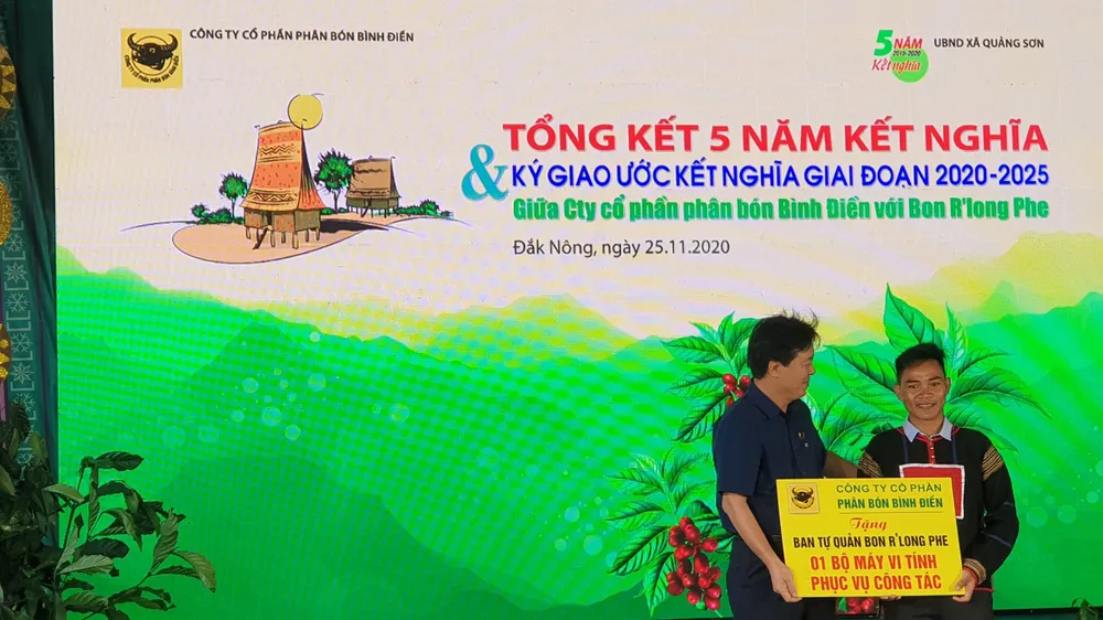 Bình Điền kết nghĩa với bon R’long Phe (Đắk Nông): 5 năm sâu nặng nghĩa tình ảnh 2