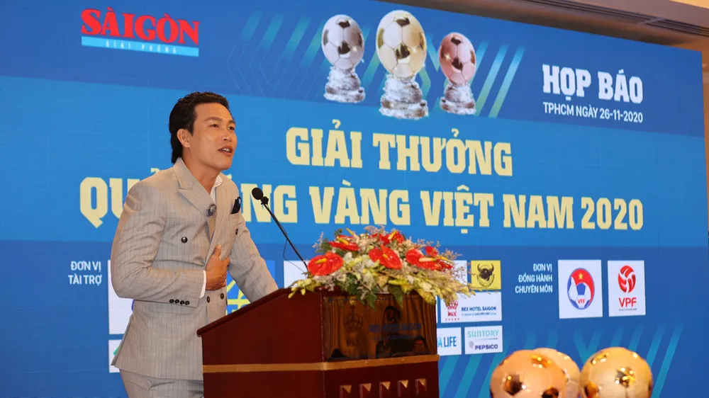 Nghệ sĩ và tình yêu với Quả bóng vàng Việt Nam ảnh 4