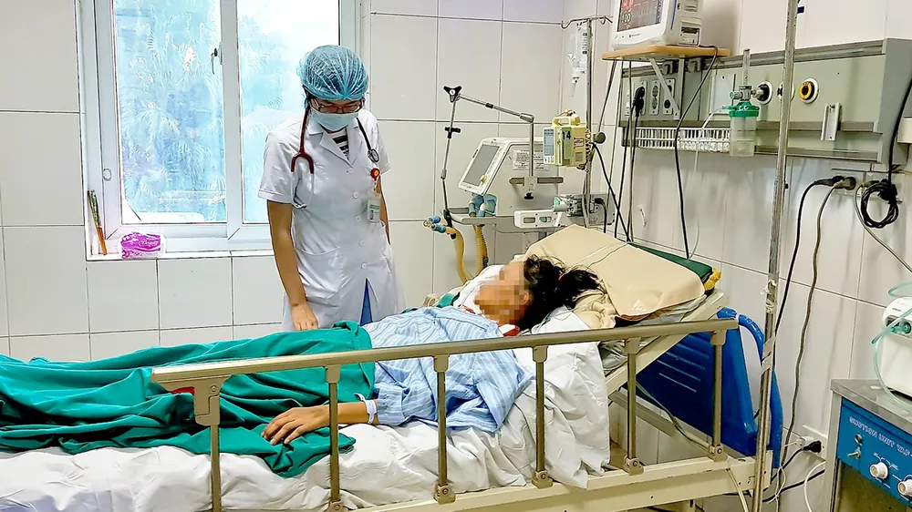 Tình trạng vi khuẩn kháng kháng sinh khiến việc điều trị khó khăn, phức tạp hơn