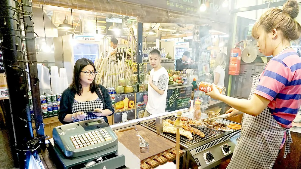 Mong những phố đêm sáng đèn ảnh 1