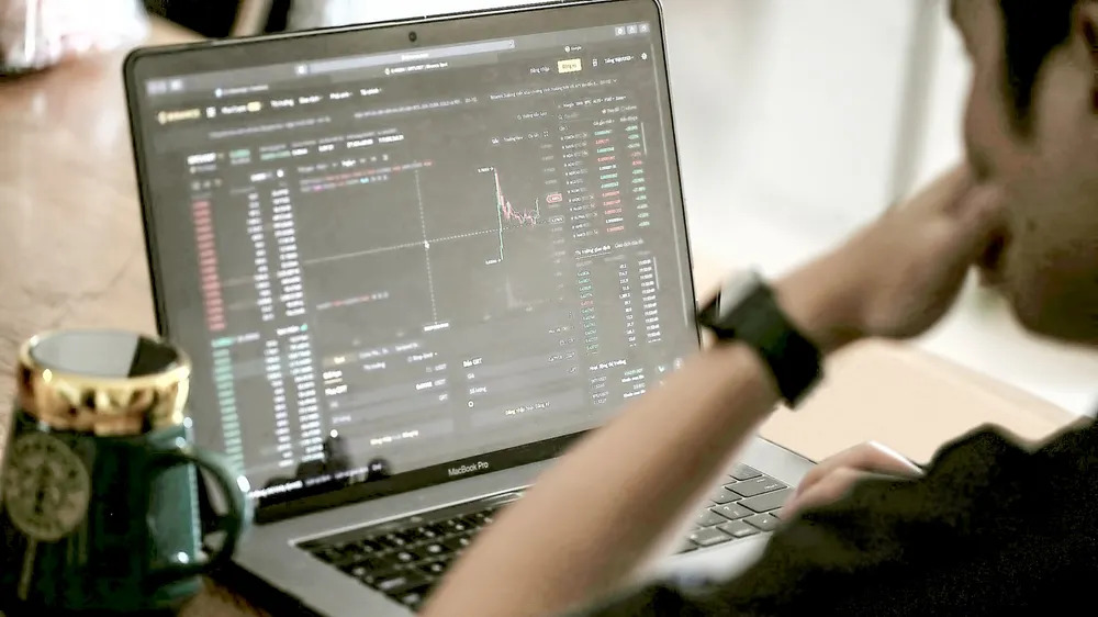 Đầu tư kỹ thuật số - thương vụ hay canh bạc - Bài 1: Thế giới Coin ảnh 1