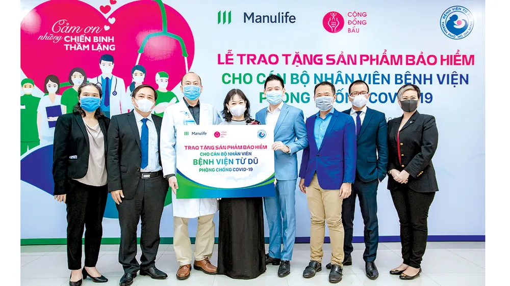 Manulife Việt Nam tri ân đội ngũ bác sĩ phụ sản 