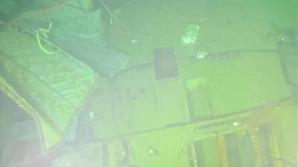 Vụ chìm tàu ngầm của Indonesia: Tổng thống Joko Widodo truy thăng quân hàm cho 53 thủy thủ  ảnh 2