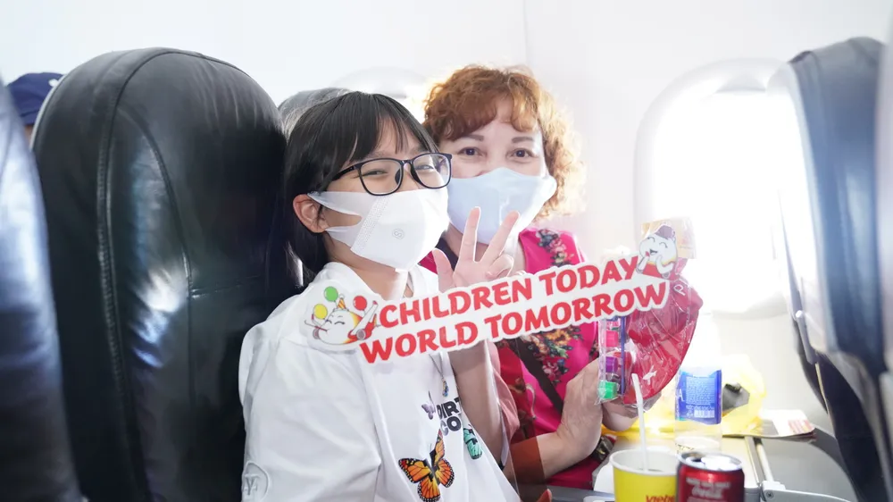 Vietjet lan toả niềm vui bằng hoạt động đặc biệt nhân ngày Quốc tế Thiếu nhi ảnh 10