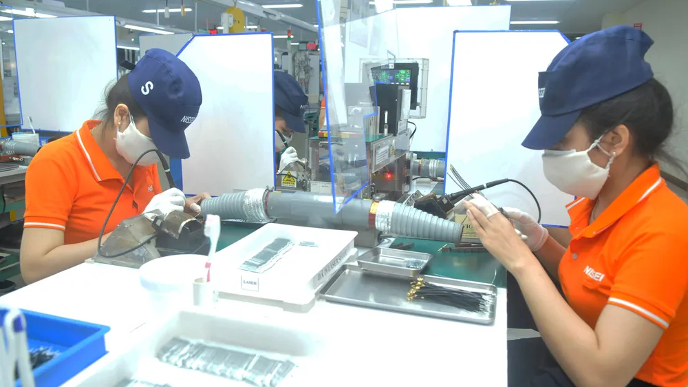 Từng bước thích nghi với điều kiện “bình thường mới” - Bài 1: Kiến tạo động lực phục hồi kinh tế TPHCM sau đại dịch ảnh 3