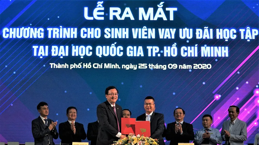 Năm 2021, Quỹ Phát triển ĐH Quốc gia TPHCM huy động nhiều nguồn học bổng,  vốn vay lãi suất 0% hỗ trợ sinh viên học tập
