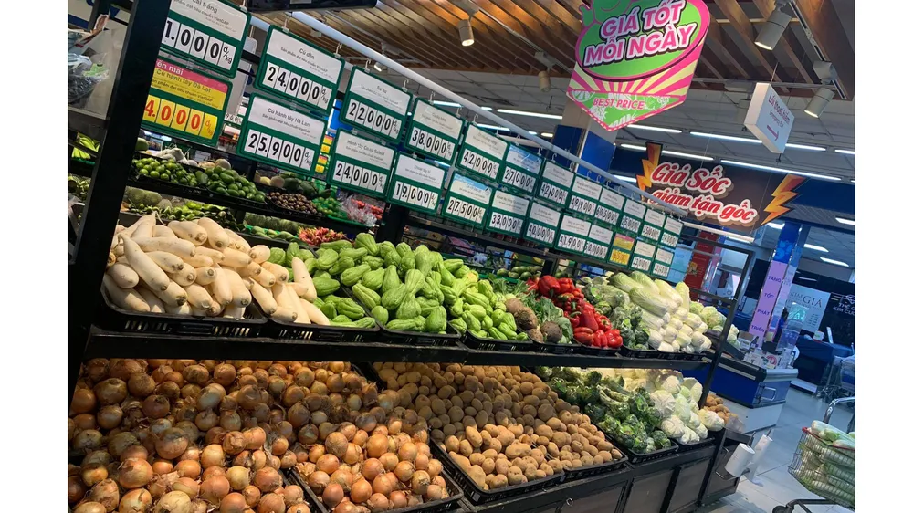 Hàng hóa được phân phối kịp thời giữa các vùng miền  để phục vụ người dân