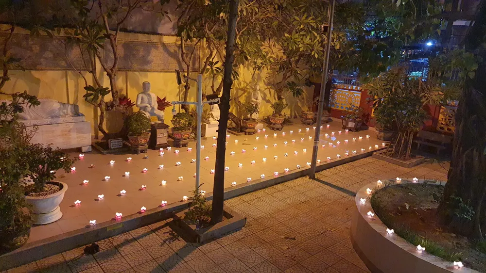 Lễ tưởng niệm đồng bào tử vong và cán bộ, chiến sĩ hy sinh do đại dịch Covid-19 ảnh 47