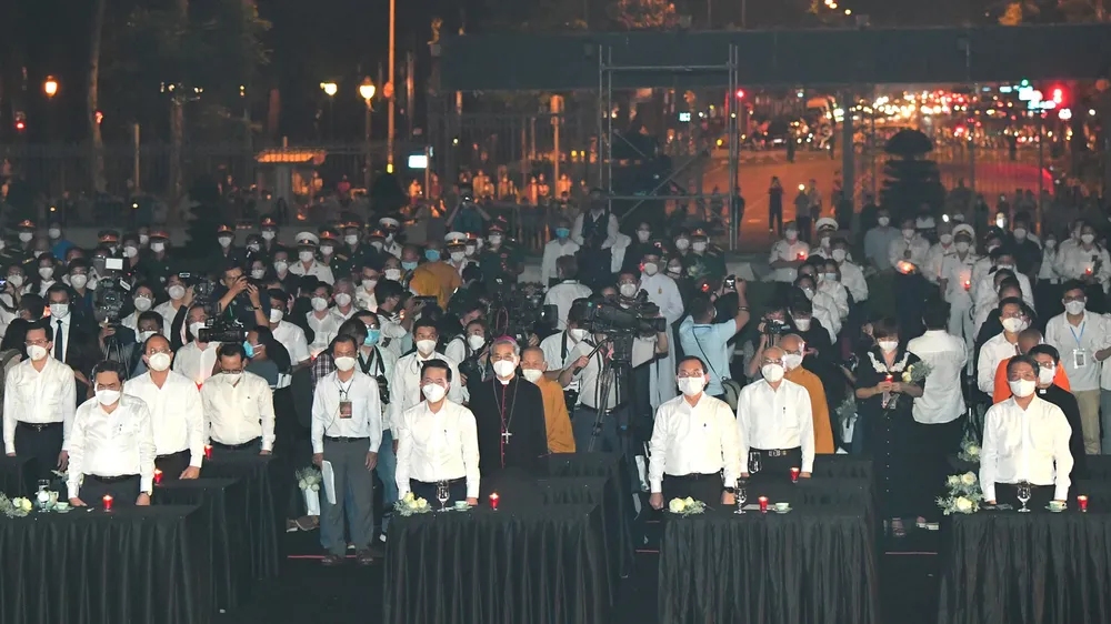 Lễ tưởng niệm đồng bào tử vong và cán bộ, chiến sĩ hy sinh do đại dịch Covid-19 ảnh 1