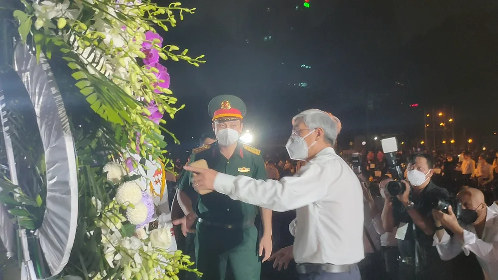 Lễ tưởng niệm đồng bào tử vong và cán bộ, chiến sĩ hy sinh do đại dịch Covid-19 ảnh 67