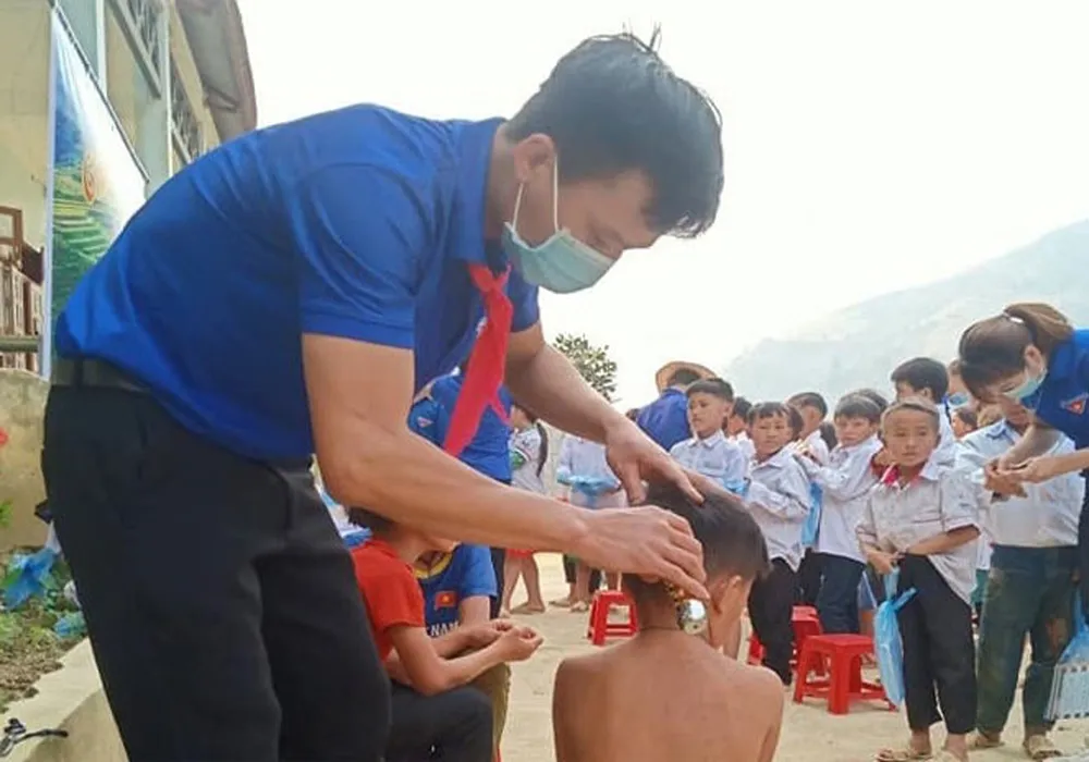 Người thầy gieo mầm tình yêu âm nhạc ảnh 2