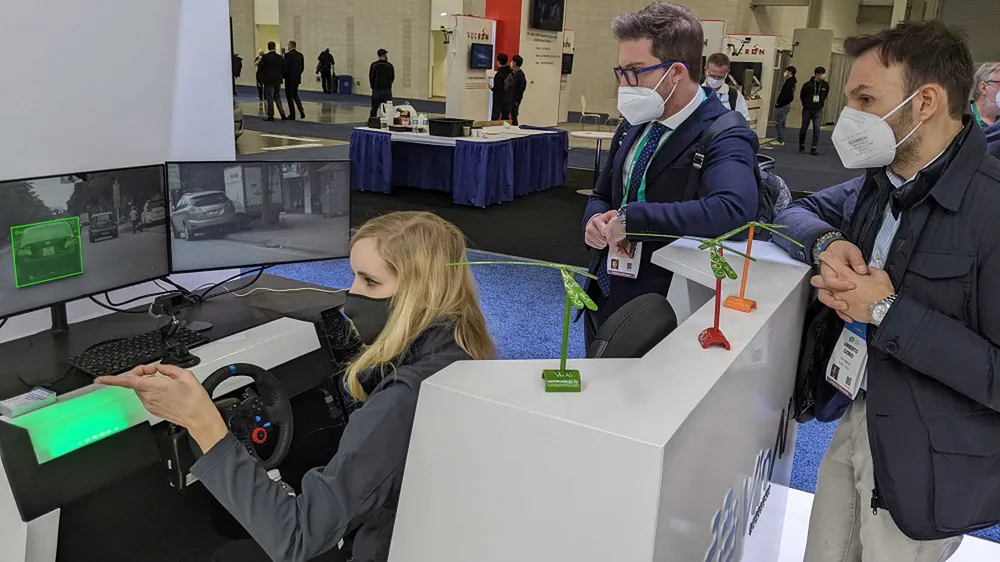 VinAI ra mắt bộ sản phẩm trí tuệ nhân tạo tại Triển lãm Điện tử Tiêu dùng CES 2022 ảnh 2