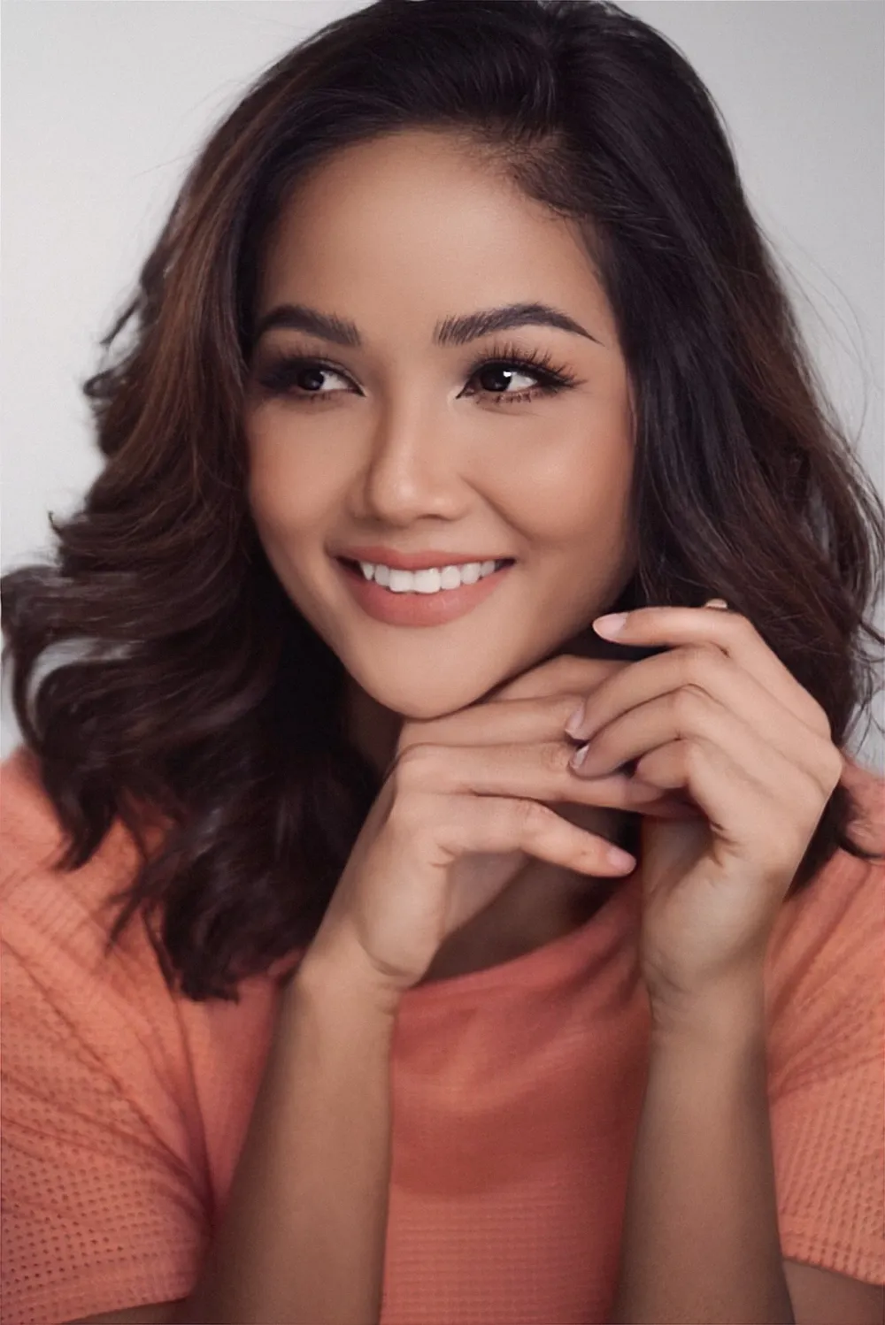 Khách mời đặc biệt - Hoa hậu H’Hen Niê: Các cầu thủ bóng đá phải chịu áp lực vô hình ảnh 1