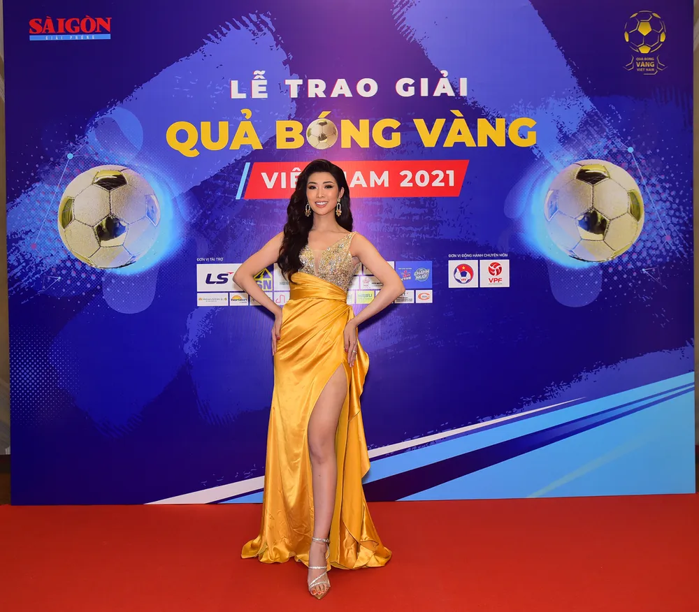 Hoàng Đức, Huỳnh Như và Văn Ý đoạt Quả bóng vàng Việt Nam 2021 ảnh 39