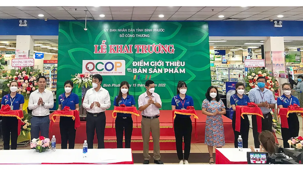  Các sản phẩm OCOP trưng bày tại Co.opmart Đồng Xoài, tỉnh Bình Phước