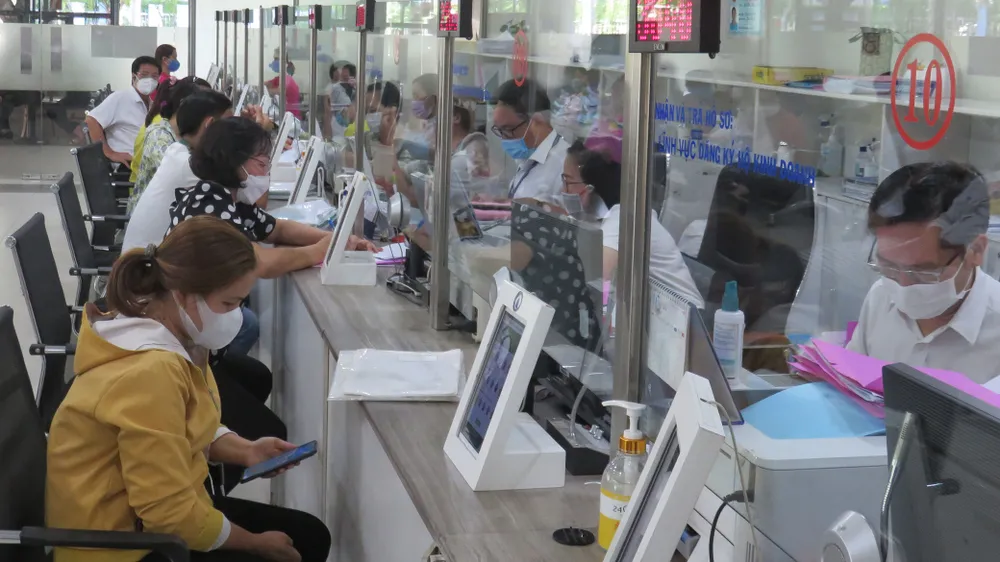 TPHCM sáng tạo bứt tốc phát triển: Nhập cuộc giải quyết thủ tục hành chính trong ngày ảnh 1