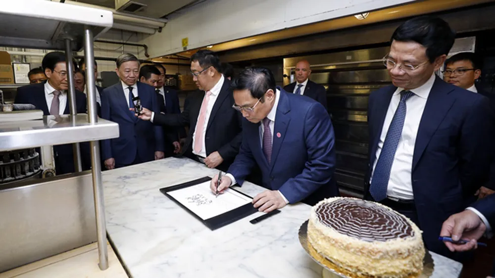 Thủ tướng Chính phủ Phạm Minh Chính thăm nơi Chủ tịch Hồ Chí Minh từng làm việc tại thành phố Boston, Hoa Kỳ ảnh 4