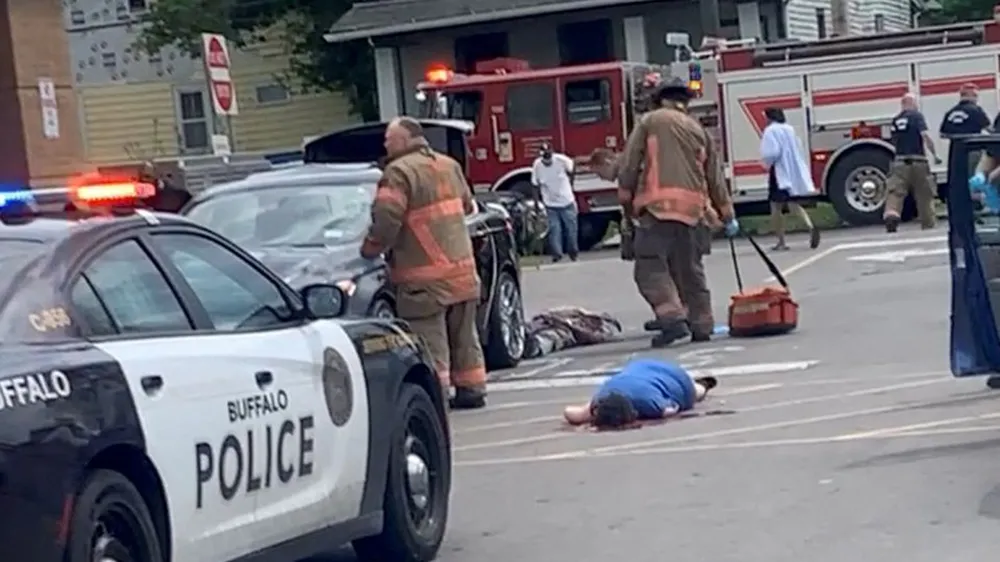 Mỹ: Nổ súng trong siêu thị, 10 người thiệt mạng ảnh 2