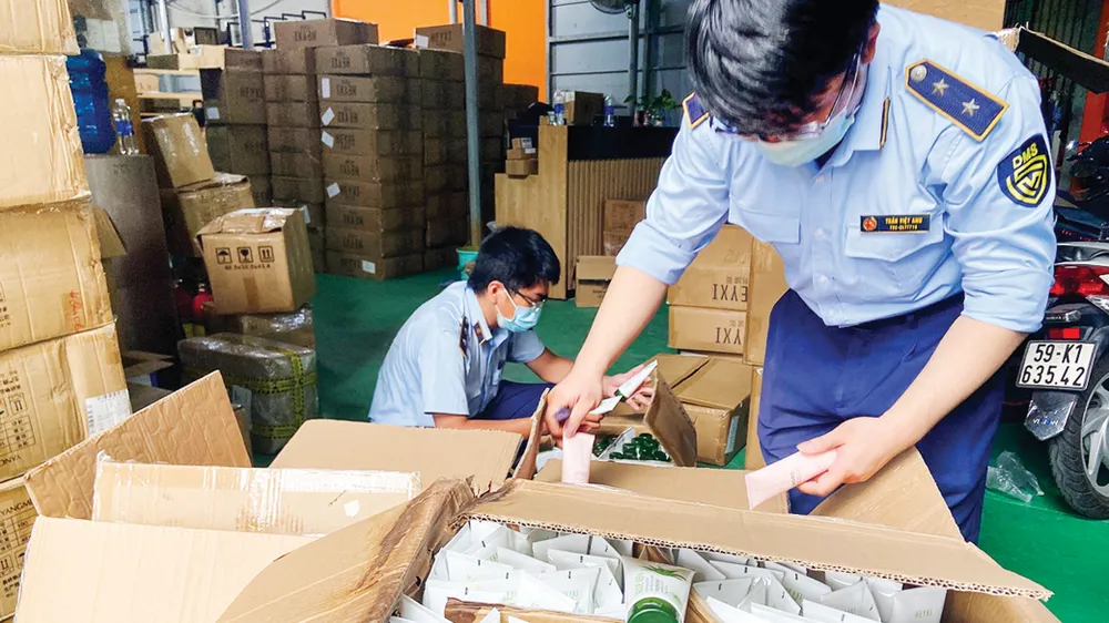 Phát hiện hàng trăm ngàn sản phẩm nghi nhập lậu