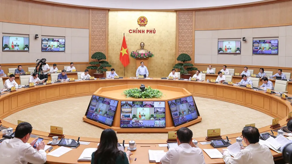 Ưu tiên ổn định kinh tế vĩ mô, kiểm soát lạm phát, bảo đảm các cân đối lớn ảnh 1