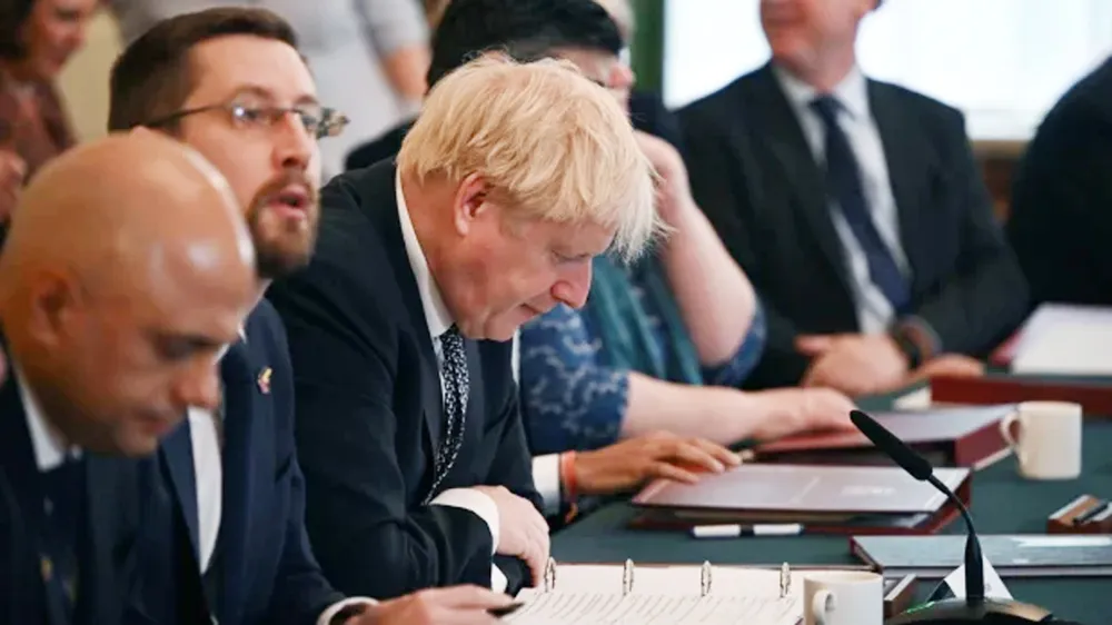 Thêm hai Bộ trưởng Anh từ chức ảnh 3