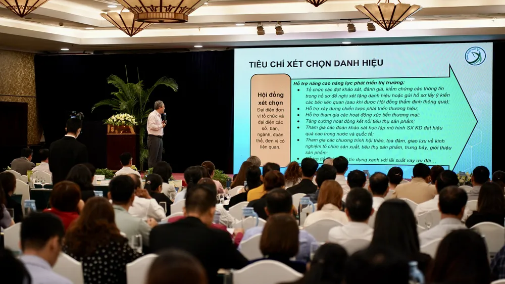 Quang cảnh diễn đàn. Ảnh: HOÀNG HÙNG