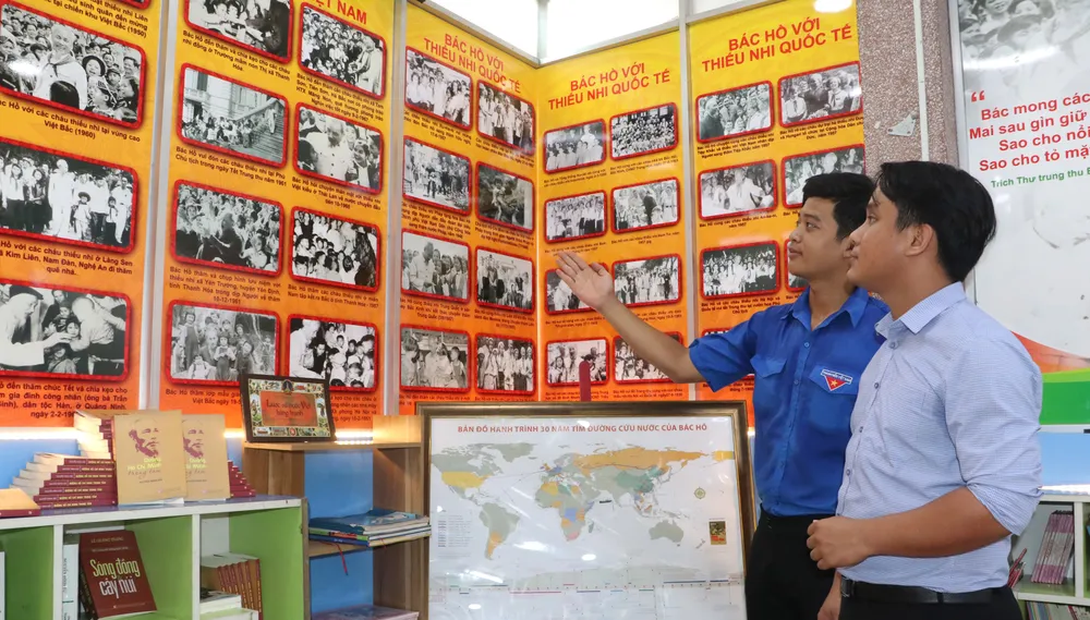 Không gian văn hóa Hồ Chí Minh tại Nhà thiếu nhi quận Phú Nhuận, TPHCM. Ảnh: VĂN MINH