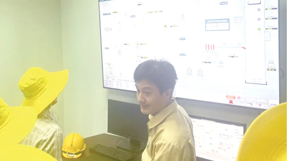 Nhân viên Công ty VWS chia sẻ về quy trình thu khí gas từ bãi rác để đốt phát điện Nhân viên Công ty VWS chia sẻ về quy trình thu khí gas từ bãi rác để đốt phát điện