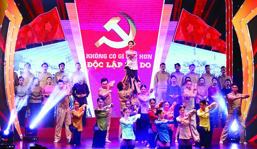 Tiết mục biểu diễn trong Chương trình nghệ thuật Sao Độc lập 2023 diễn ra tại Nhà hát Lớn Hà Nội vào tối 1-9