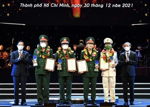 : Trao Giải thưởng Sáng tạo TPHCM lần 2 : Trao Giải thưởng Sáng tạo TPHCM lần 2