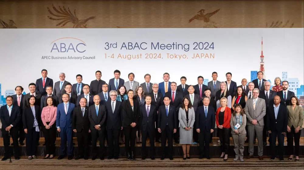 Các thành viên ABAC cùng với Thủ tướng Nhật Bản Fumio Kishida tại hội nghị Hội đồng Tư vấn doanh nghiệp Diễn đàn Hợp tác kinh tế châu Á-Thái Bình Dương tại Nhật Bản. Ảnh: X