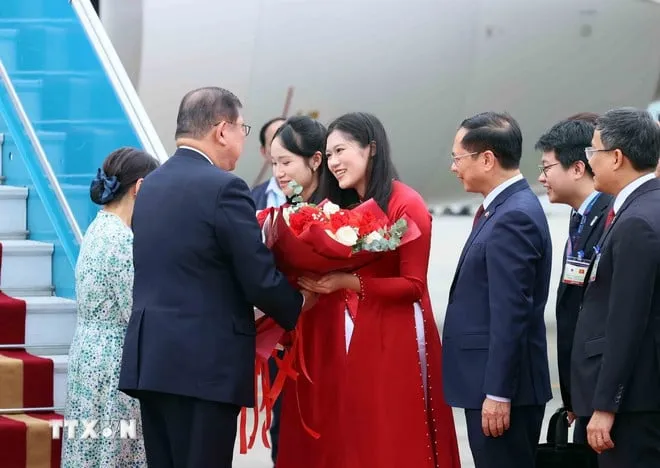 thu btuong nhat.jpeg