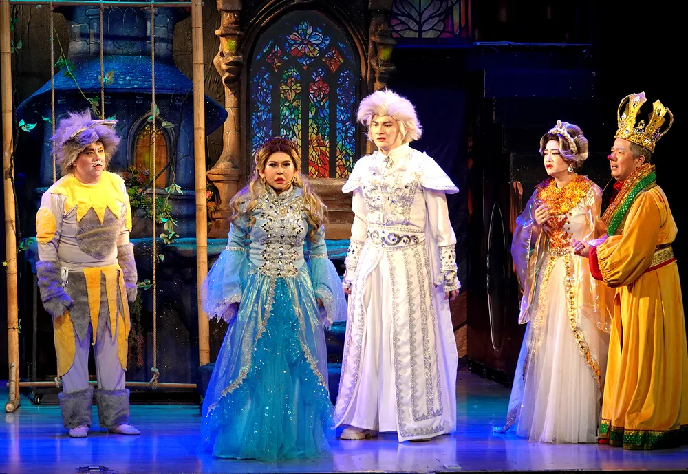 Vở kịch thần tiên "Công chúa Mũi To và Vương quốc Meo Meo"