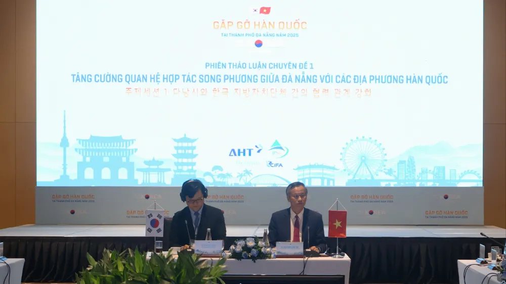 Quang cảnh hội nghị