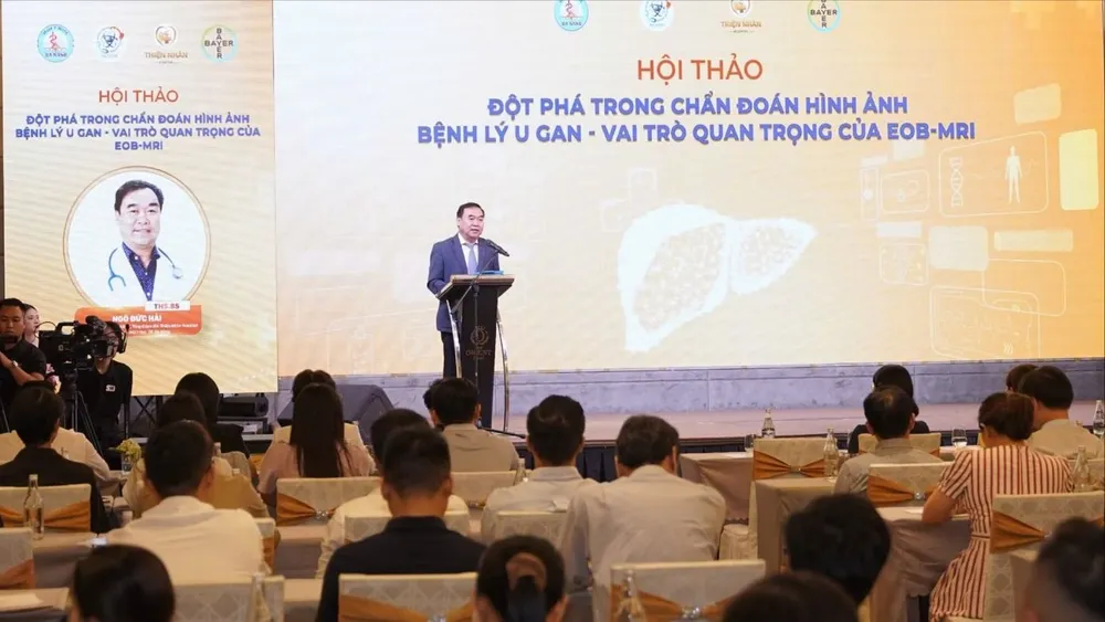 ThS. BS Ngô Đức Hải - Phó Chủ tịch Hội Y học TP Đà Nẵng, Nhà sáng lập, Chủ tịch HĐQT kiêm Tổng Giám đốc Thiện Nhân phát biểu khai mạc hội thảo