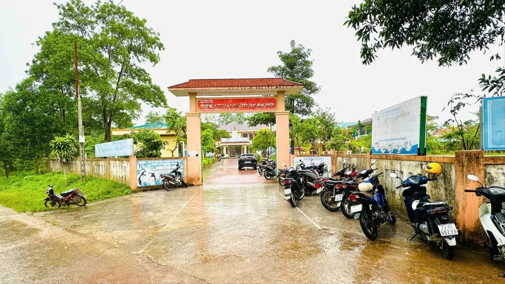Trường tiểu học Kim Thủy, nơi có 75 học sinh nghỉ học với lý do phụ huynh cho con ở nhà vì suất ăn không đảm bảo