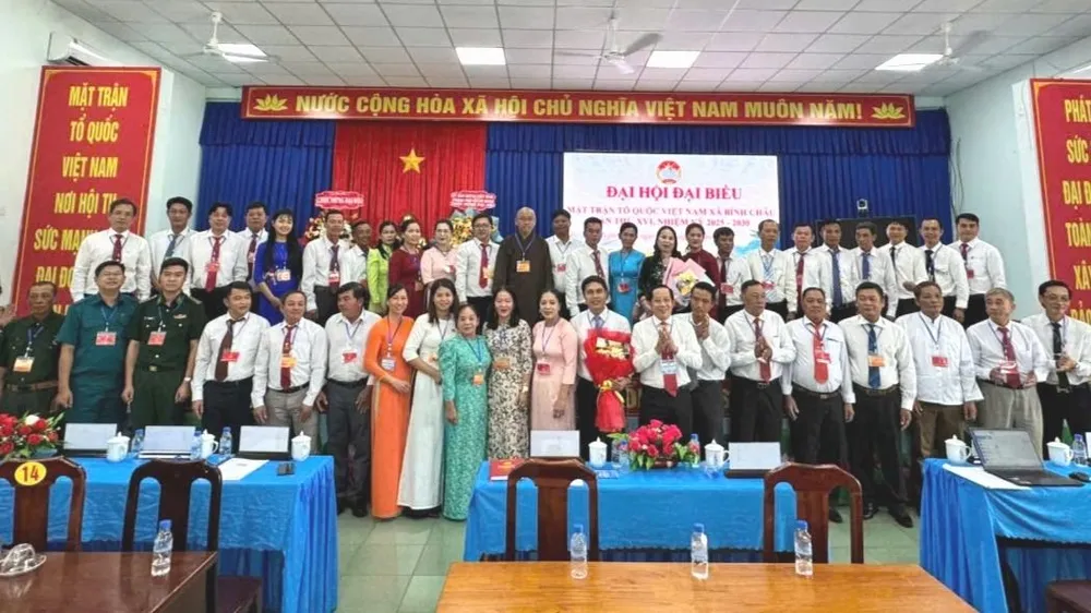 Ủy ban MTTQ Việt Nam xã Bình Châu khóa I, nhiệm kỳ 2025 - 2030 ra mắt đại hội.