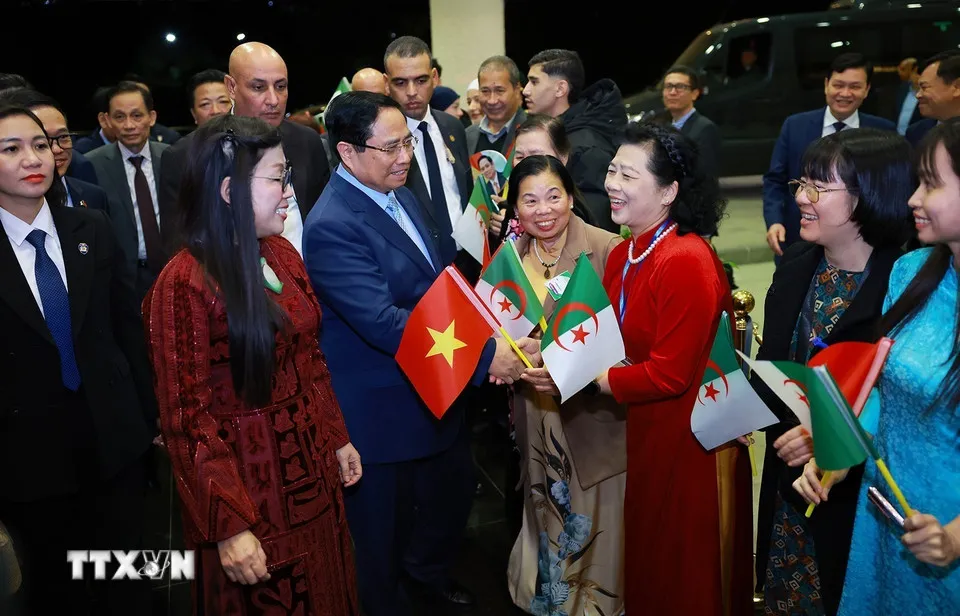 thu-tuong-pham-minh-chinh-gap-cong-dong-nguoi-viet-nam-tai-algeria-8417095-9.jpg