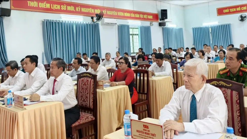 Tham dự hội nghị có đồng chí Nguyễn Minh Triết, nguyên Ủy viên Bộ Chính trị, nguyên Chủ tịch nước