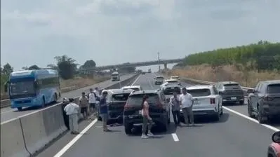 Liên tiếp 3 vụ tai nạn giao thông khiến cao tốc Phan Thiết - Dầu Giây ùn ứ nghiêm trọng chiều 23-2