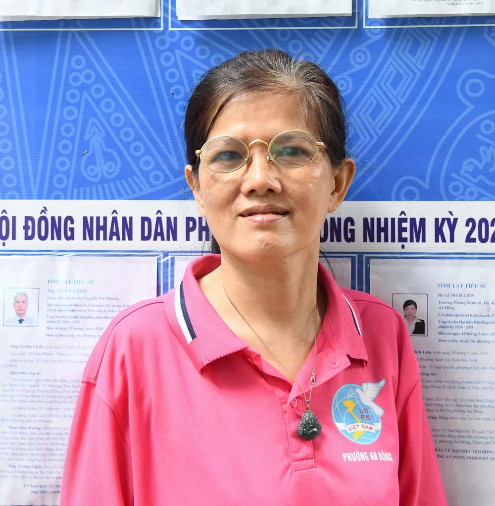 Bà Luong Hoang Hoa.jpg