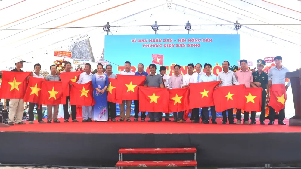 27-5-da-nang-le-cau-ngu-1.jpg