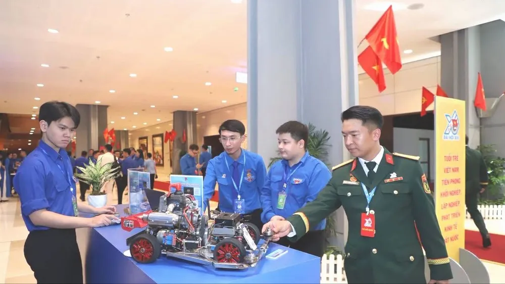 Trien lam 5.jpg