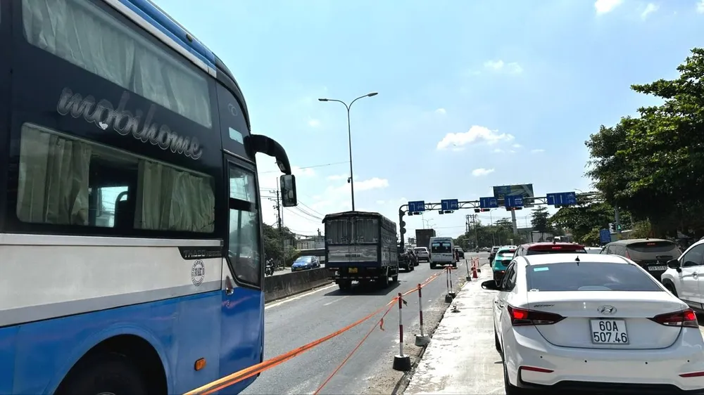 Quốc lộ 51 thường xuyên xảy ra ùn tắc